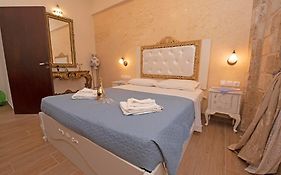 Arionos Rooms - Old Town