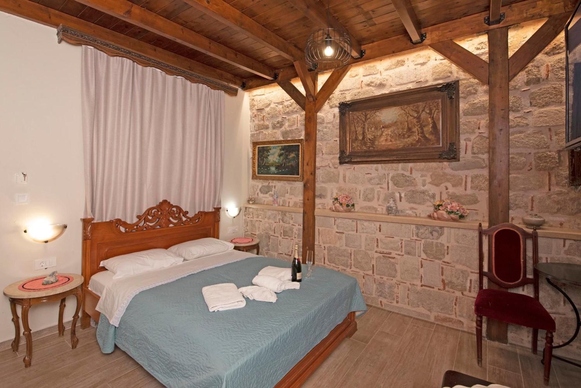 Arionos Rooms - Old Town Rhodes City Dış mekan fotoğraf